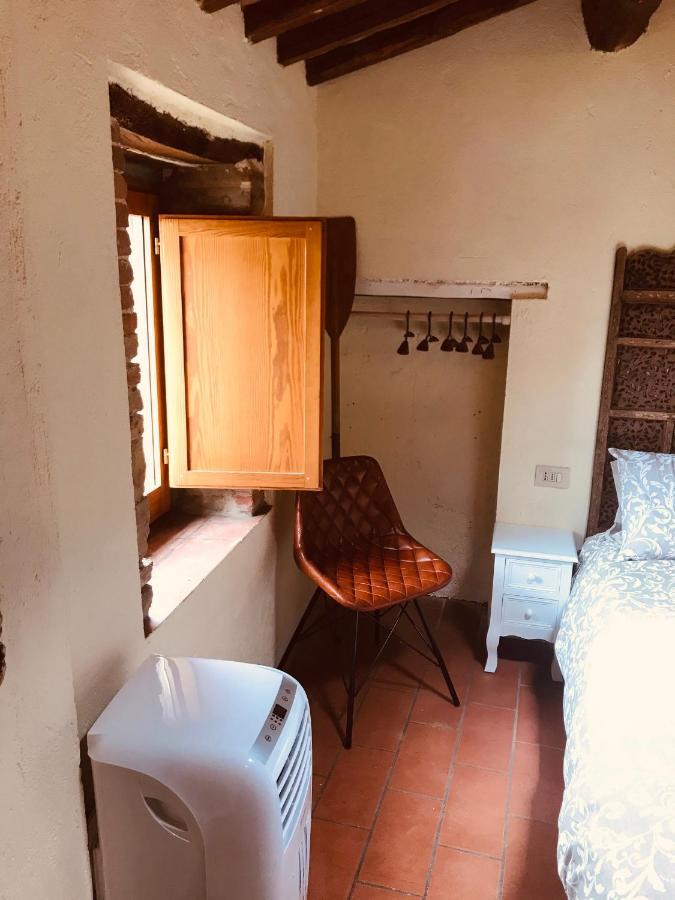 Fireflies Apartment Monte Petriolo Bagian luar foto